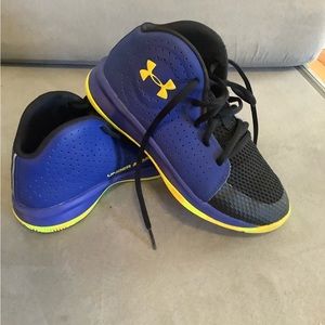 High Top Blue Basketball Shoes